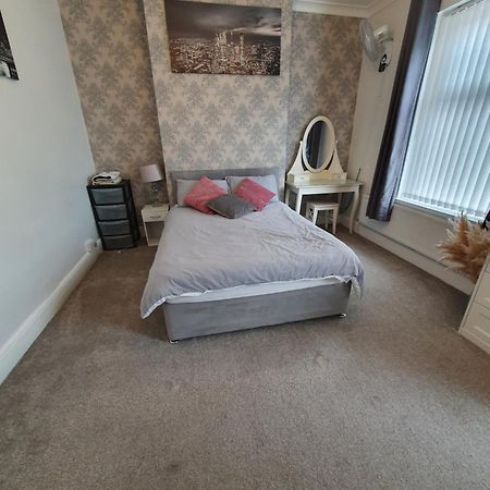 Private Luxury Double Room In Cardiff Kültér fotó