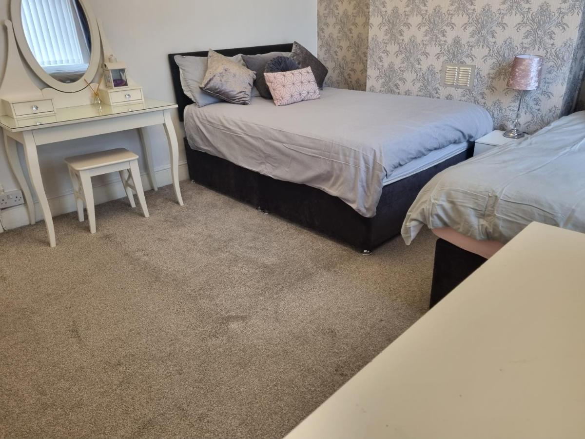 Private Luxury Double Room In Cardiff Kültér fotó