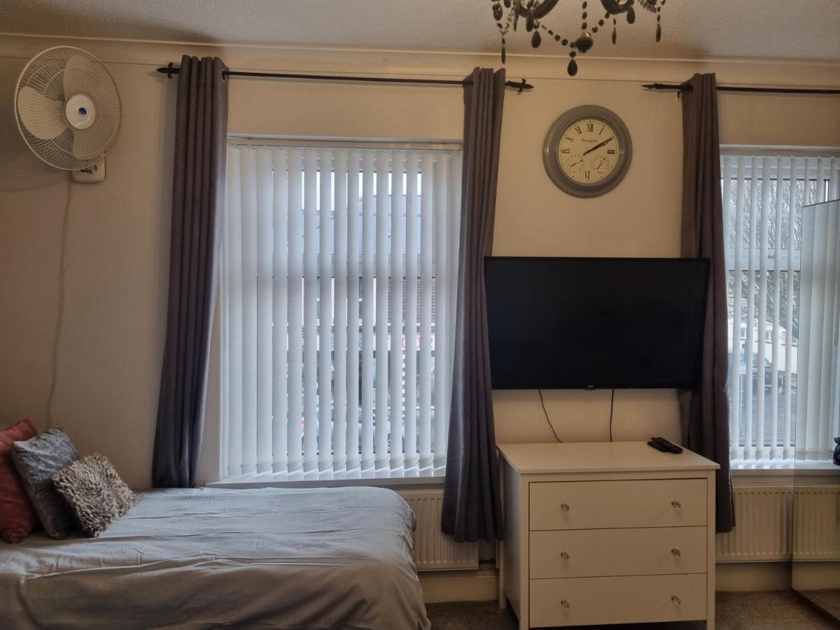 Private Luxury Double Room In Cardiff Kültér fotó